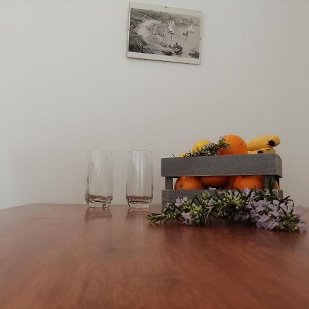 Mirjana Radovic Apartment Baska  Bagian luar foto