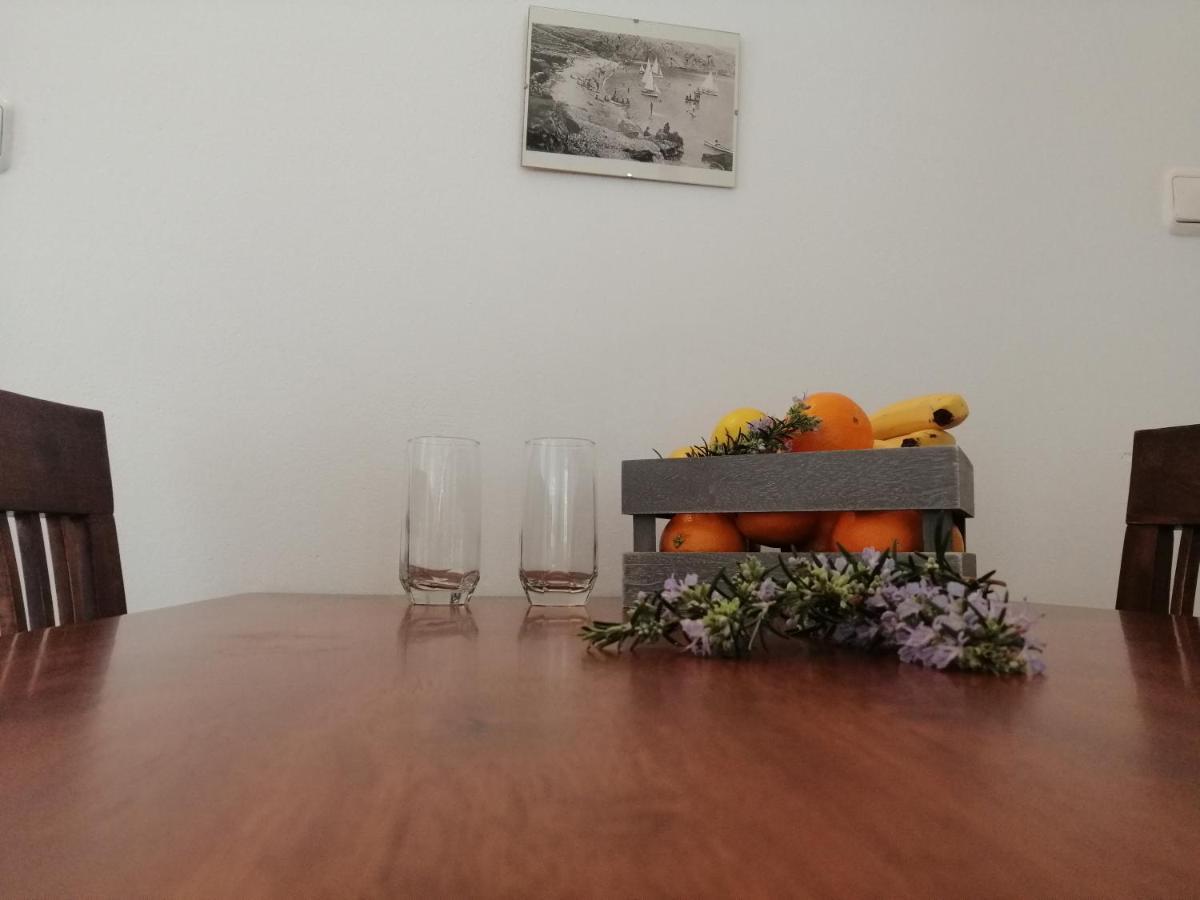 Mirjana Radovic Apartment Baska  Bagian luar foto