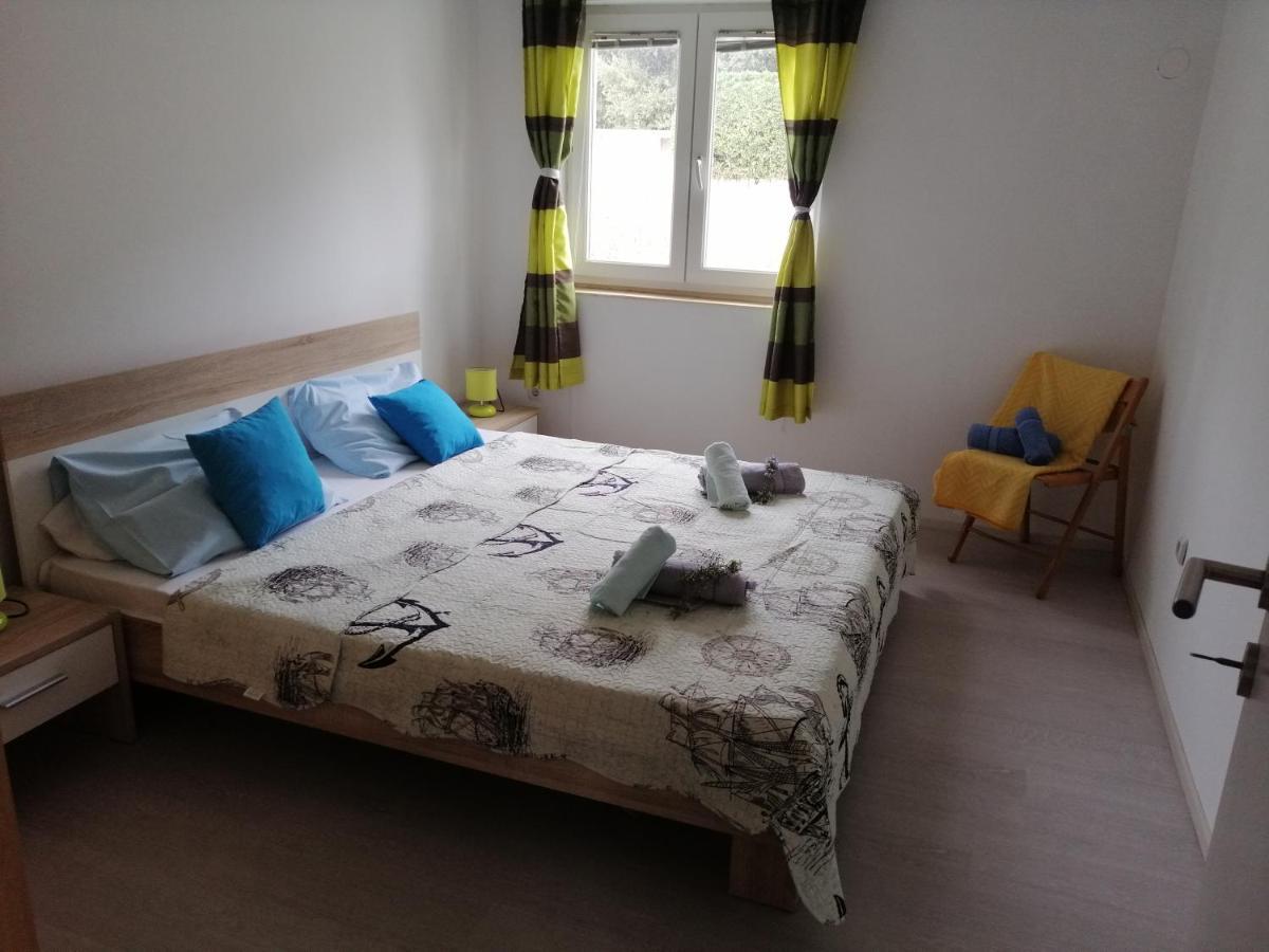 Mirjana Radovic Apartment Baska  Bagian luar foto
