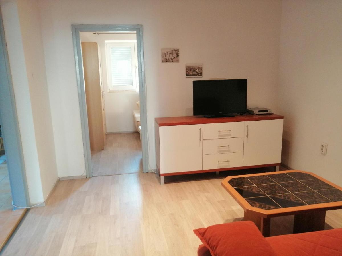 Mirjana Radovic Apartment Baska  Bagian luar foto
